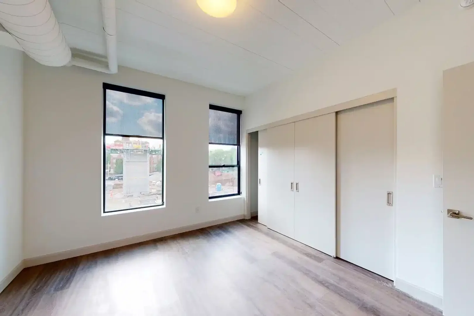 Room for rent in student apartment in , fully furnished
