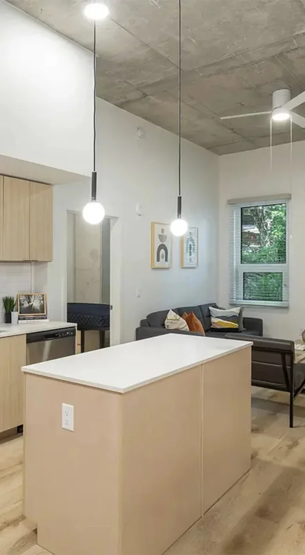 Comfortable and spacious student room in