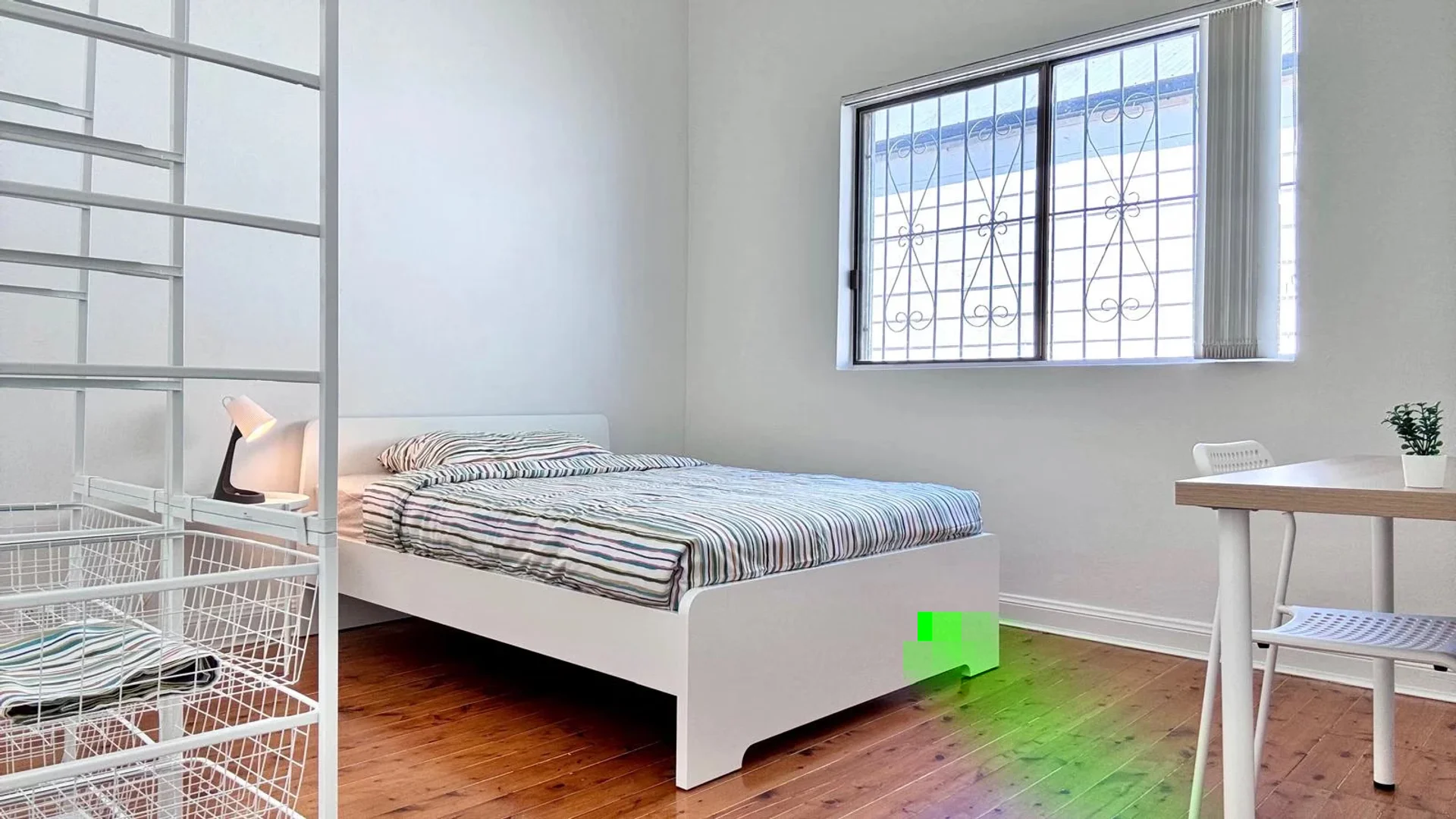 Habitación estudiantil económica cerca del campus en 