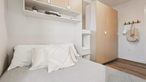 Private room at Seymour Street, image 1 of 10