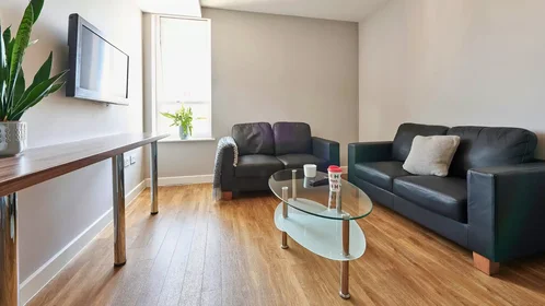 Private room at Glanville Road, image 8 of 13