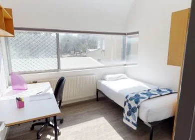 Chambre privée à Cooinda Street, image 1 de 10