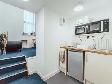 Habitación privada en Hill Street, imagen 25 de 32