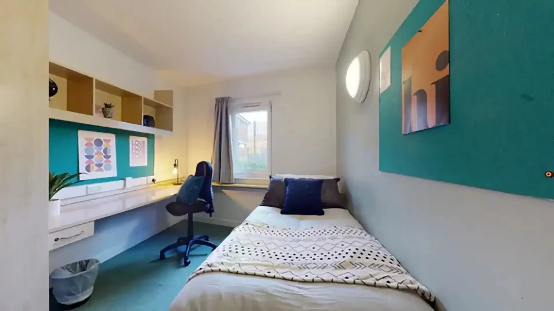 Budget-friendly student room close to campus in 