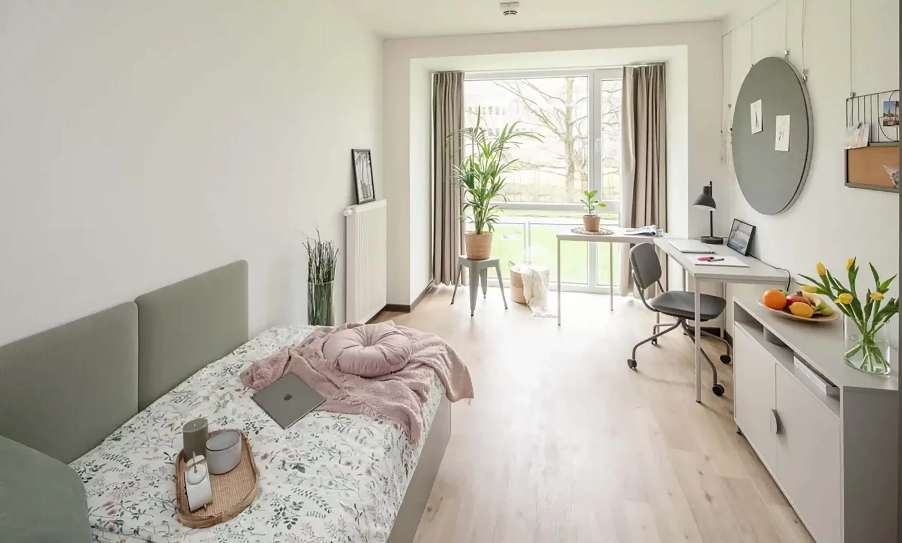 Praktyczna kawalerka w  zaprojektowana z myślą o potrzebach studentów
