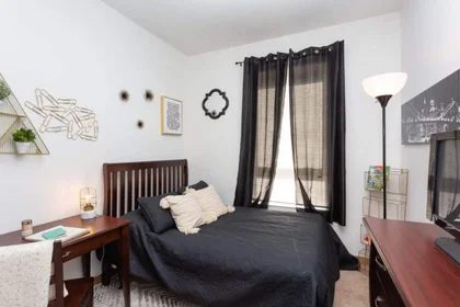 Habitación privada en ME Valentine Drive, imagen 1 de 10