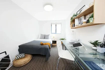 Quarto privado em Grange Lane, imagem 1 de 10