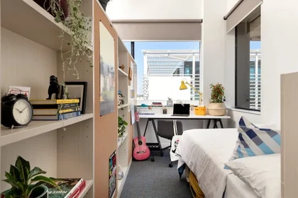 Privatzimmer in der Stirling Street, bild 1 von 24