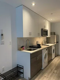 Stüdyo daire konumu East 52nd Street, 7 17 görüntüsü