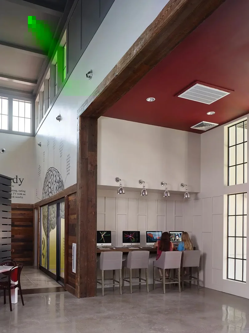 Comfortable and spacious student room in 