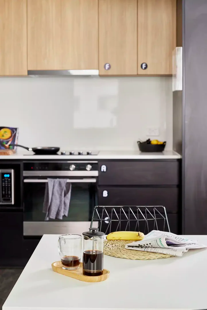 Economical student room with convenient location in