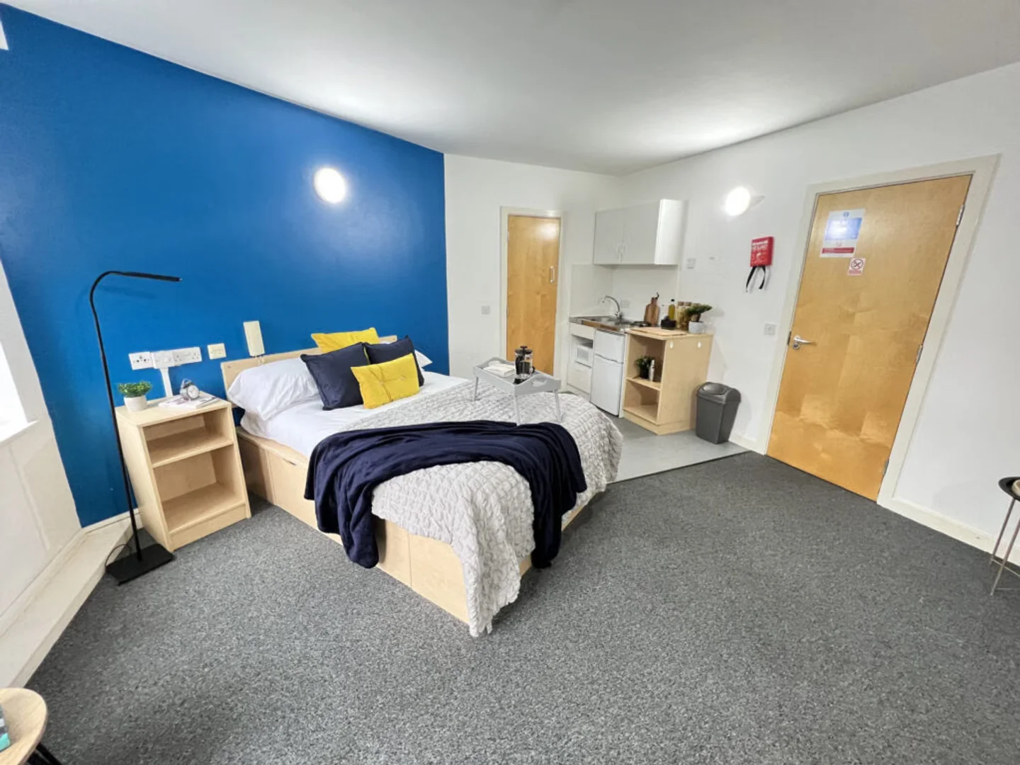 Self-contained studio for students in central 