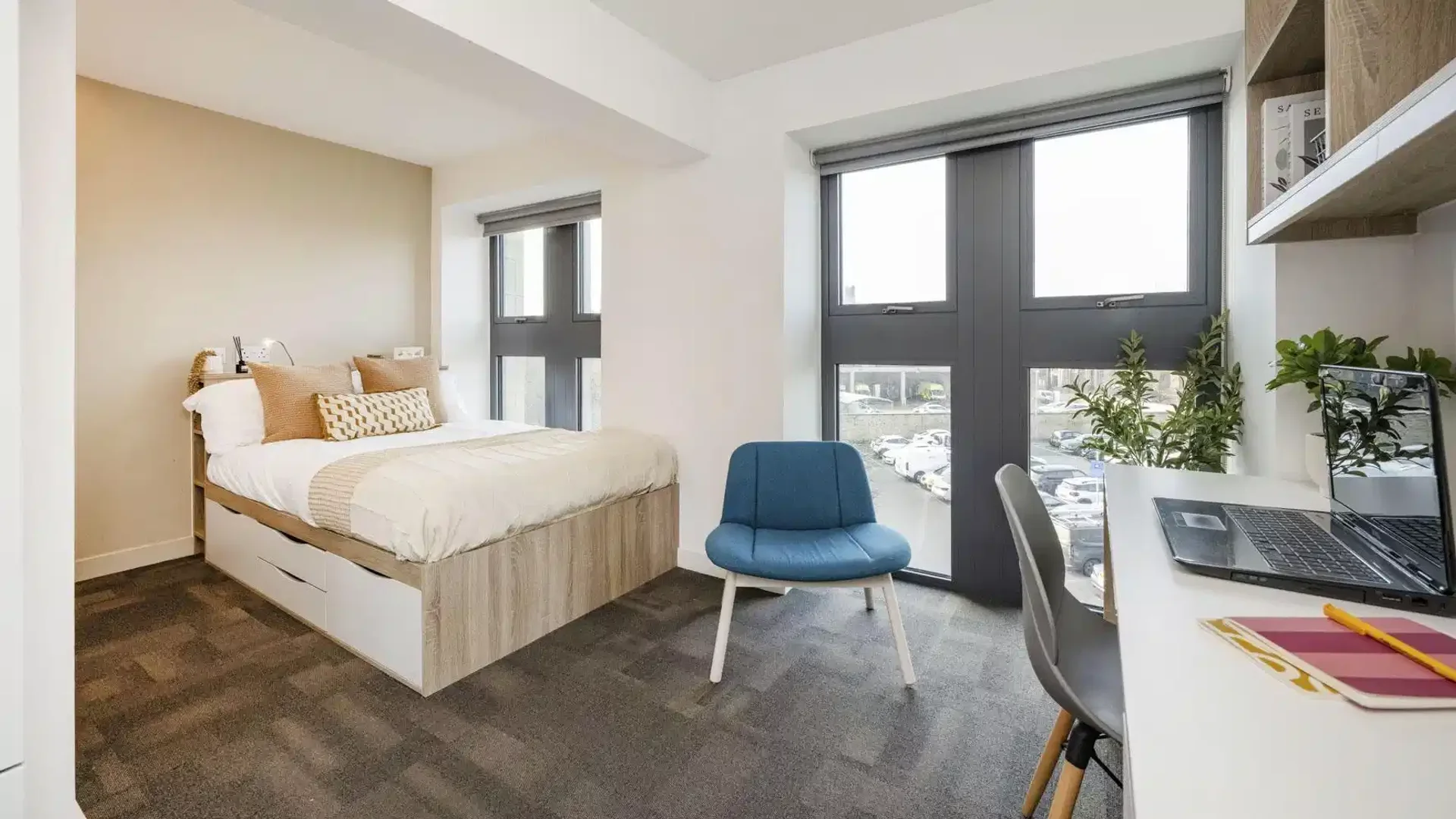 Habitación acogedora para estudiantes disponible en 