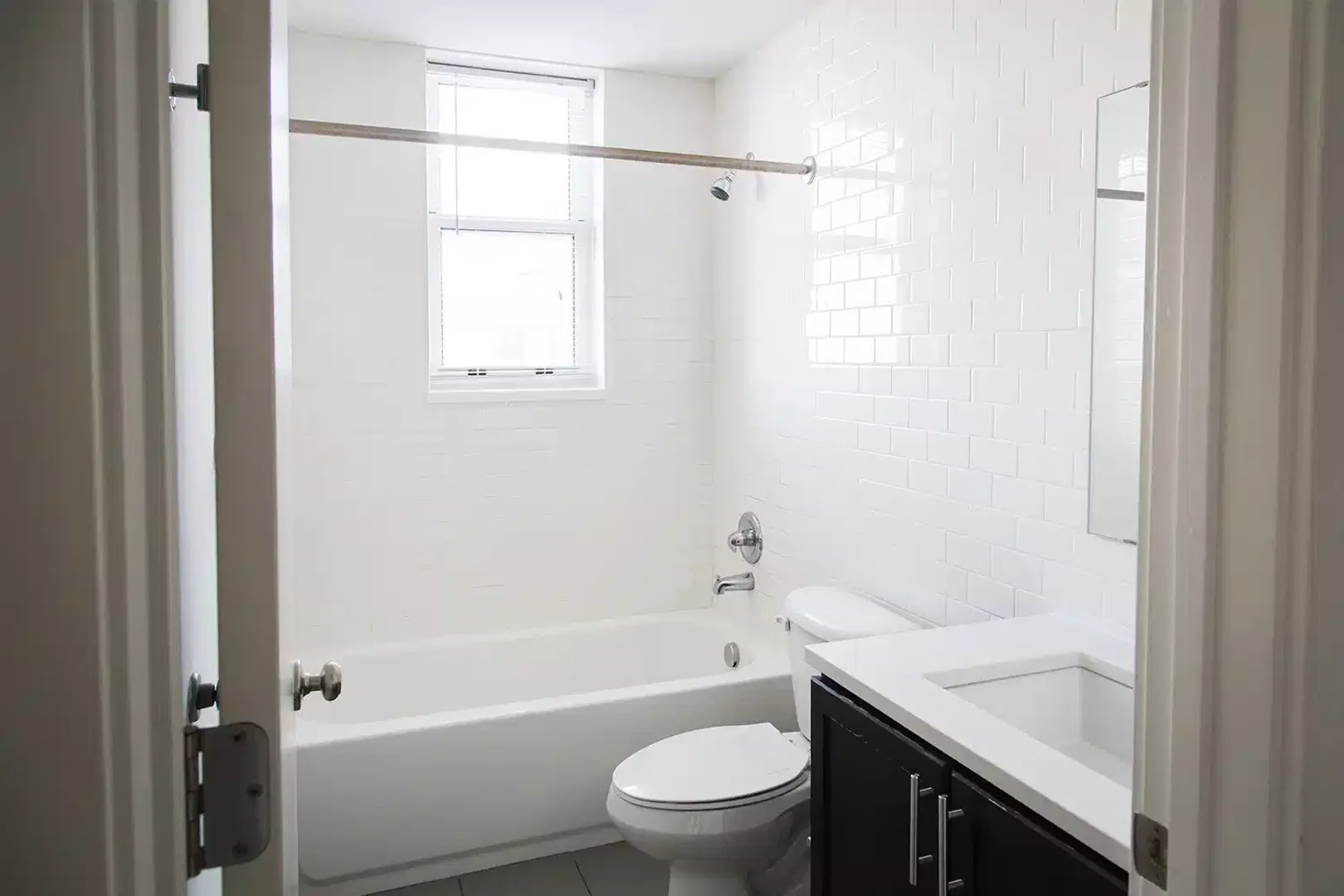 Chambre confortable pour étudiants disponible dans 