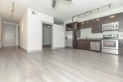Stanza privata in Douglas Avenue, immagine 2 di 49
