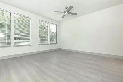 Stanza privata in Douglas Avenue, immagine 4 di 49