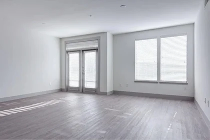 Stanza privata in Douglas Avenue, immagine 2 di 49