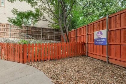 Stanza privata in Douglas Avenue, immagine 31 di 49