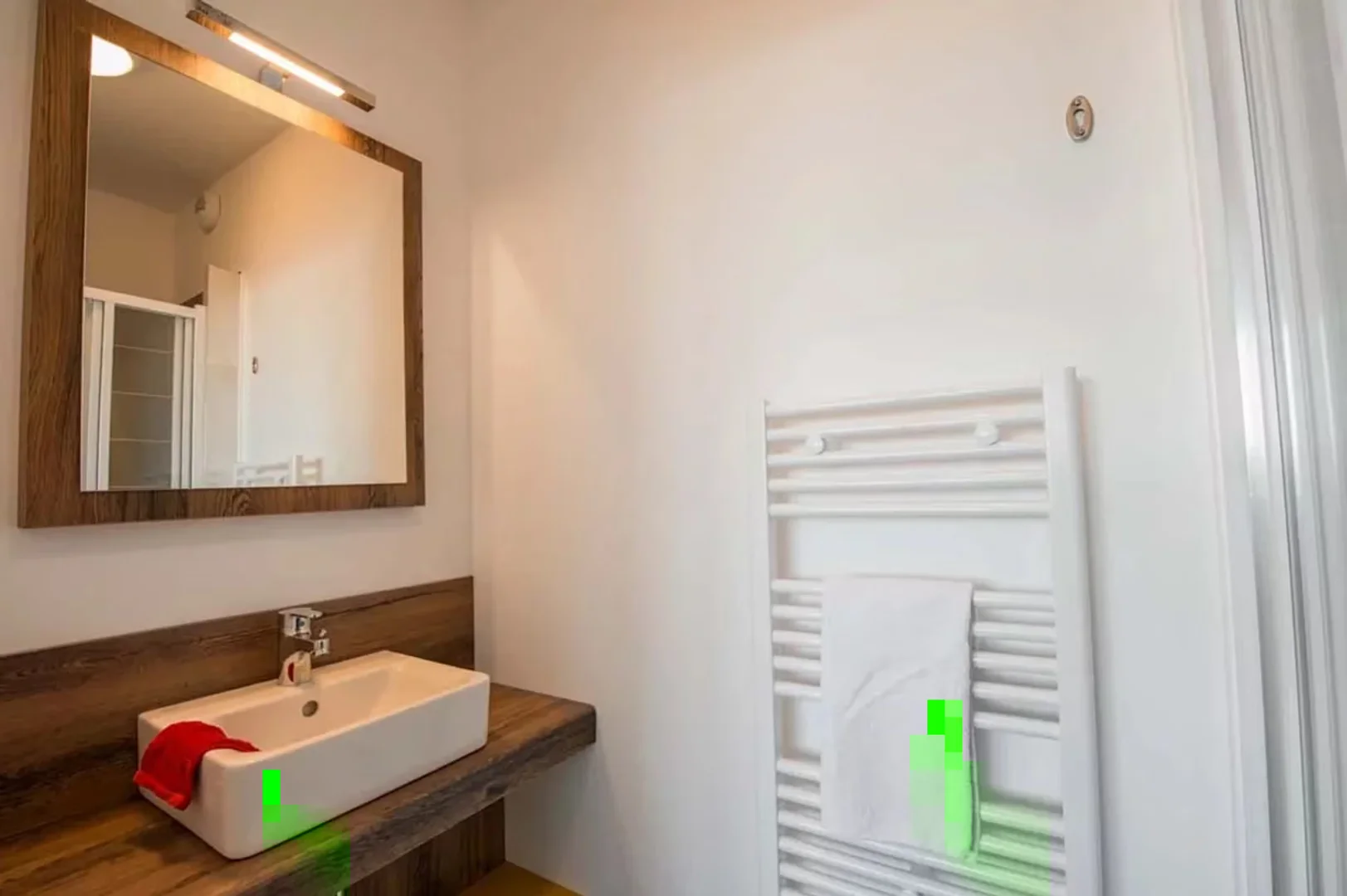 Quarto de estudante económico com localização conveniente em 