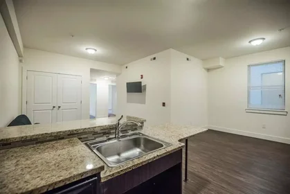 Stanza privata in Walnut Street, immagine 42 di 48