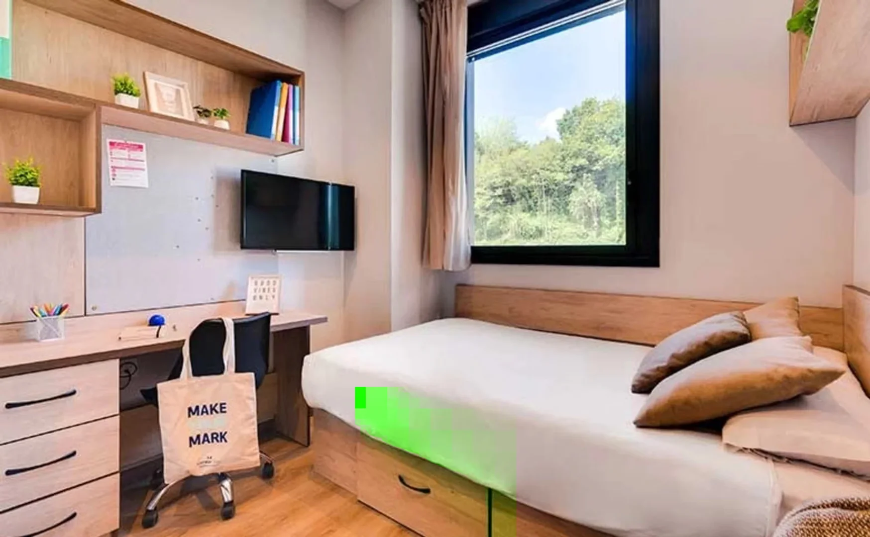 Minimalist student studio in  with efficient layout