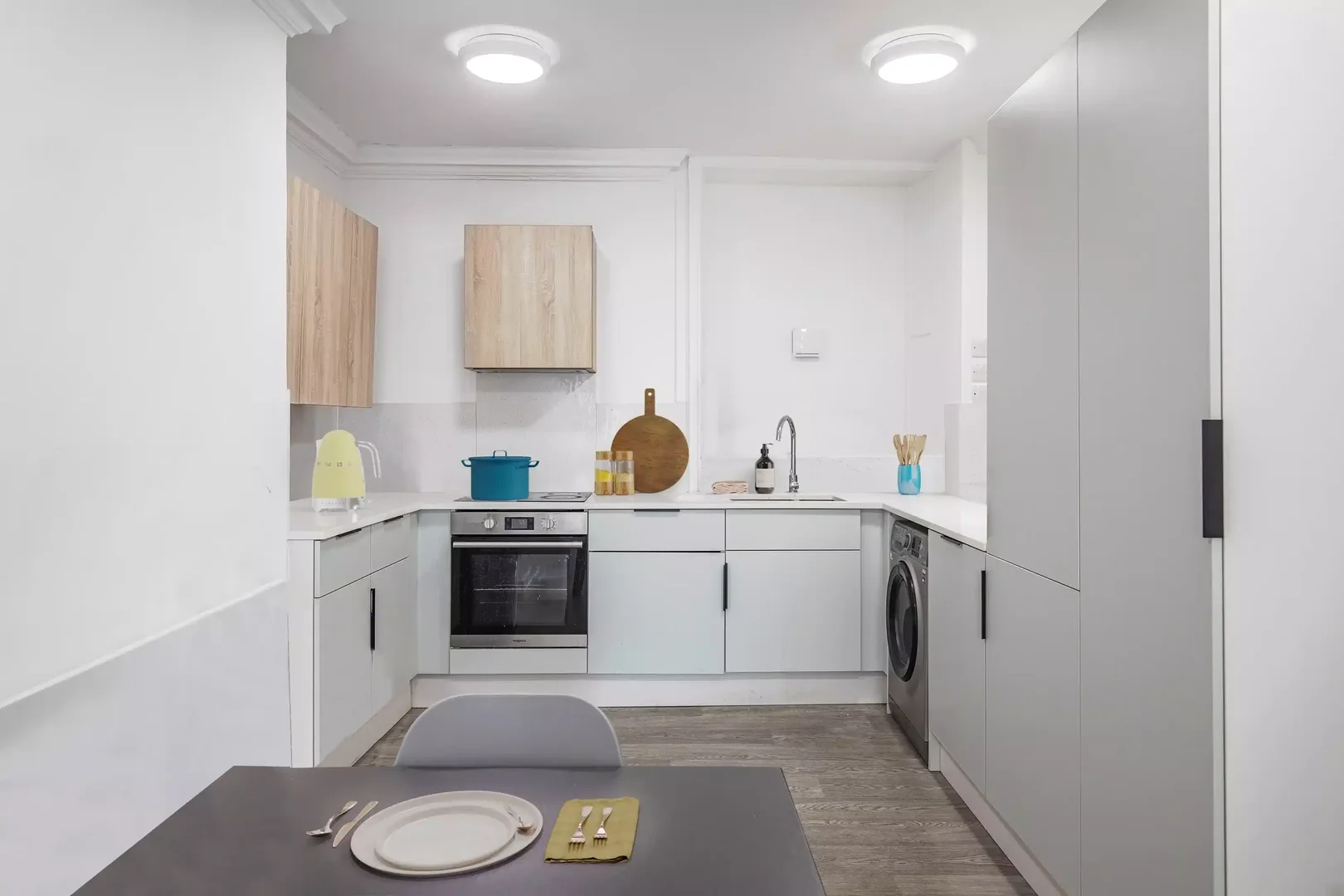 Comfortable and spacious student room in 
