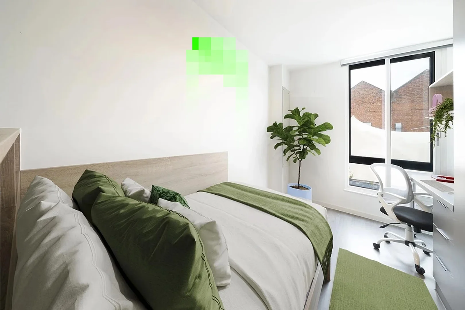 Economical student room with convenient location in 