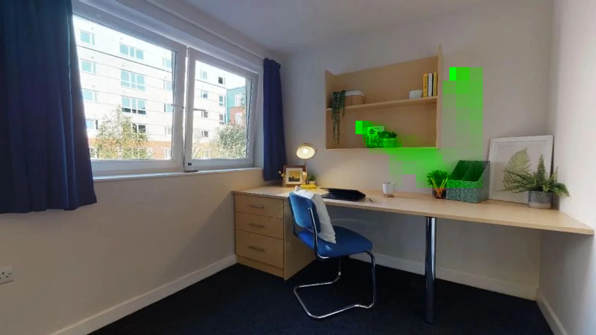 Quarto de estudante confortável e espaçoso em 