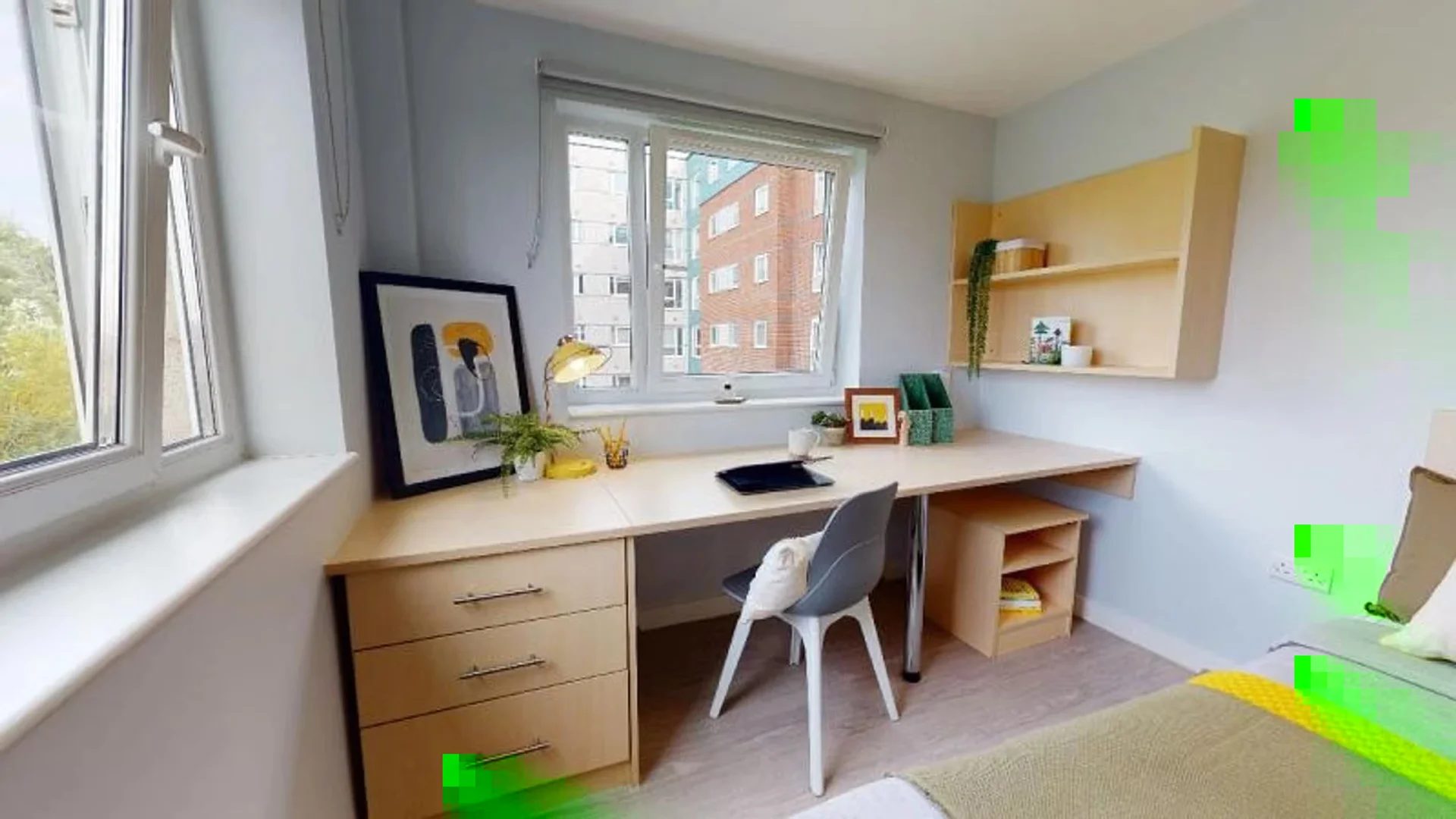 Economical student room with convenient location in 