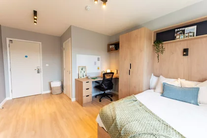 Private room at Midland Way, image 3 of 49
