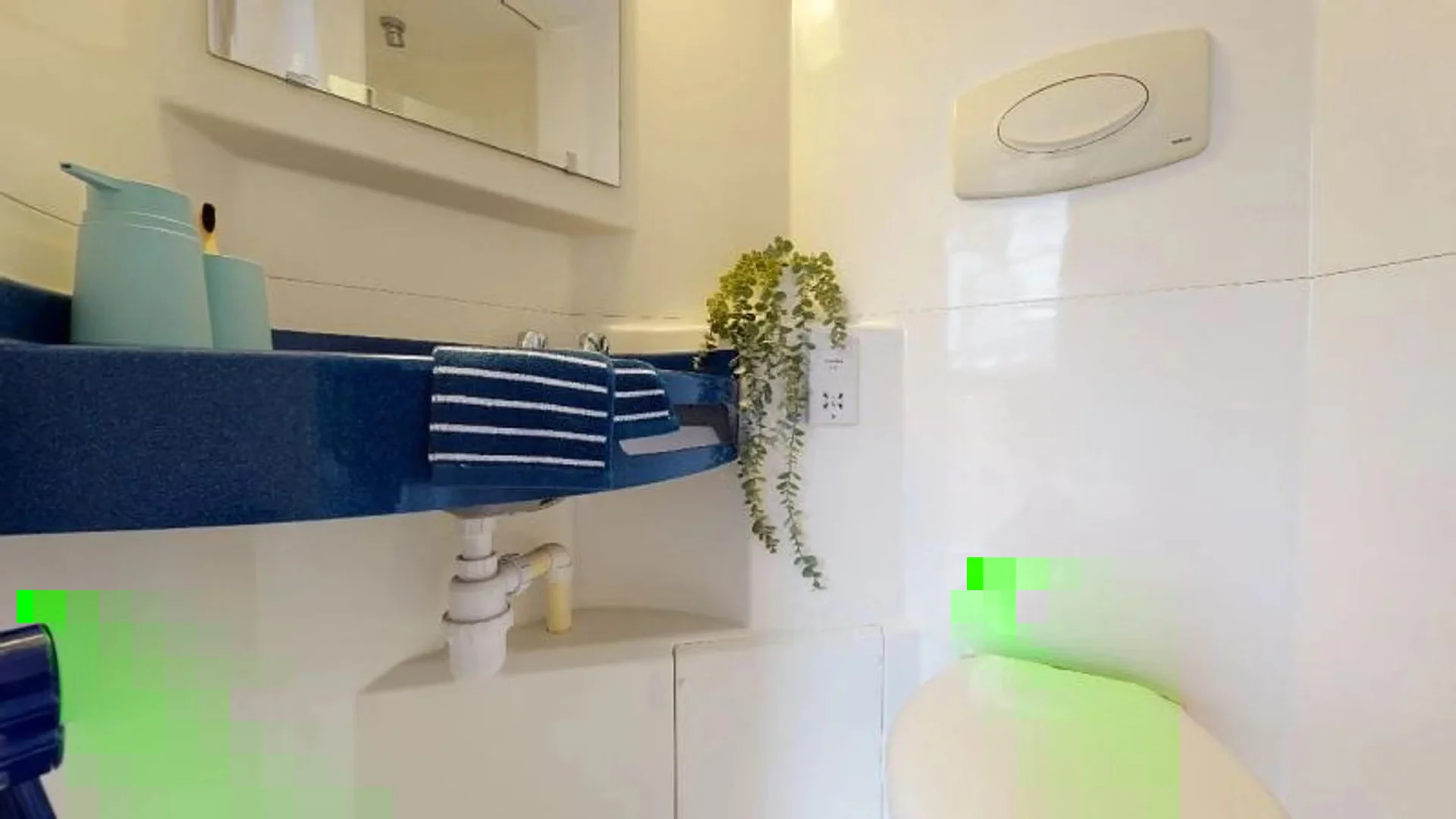 Room for rent in student apartment in , fully furnished