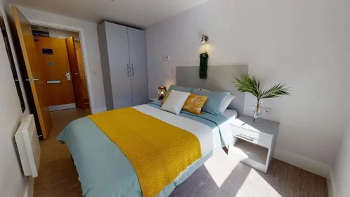 Quarto privado em Grove Street, imagem 1 de 10