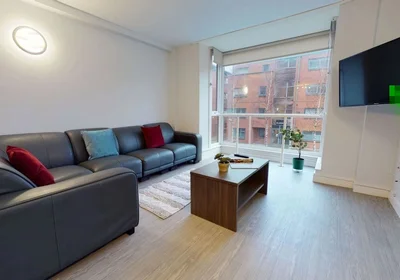 Private room at Holmes Road, image 18 of 28