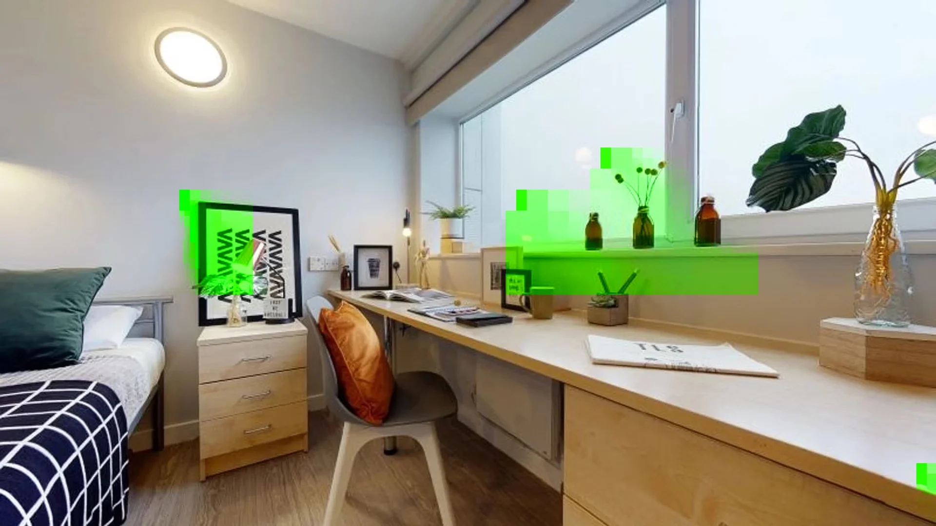 Bright and airy student room with easy university access in 