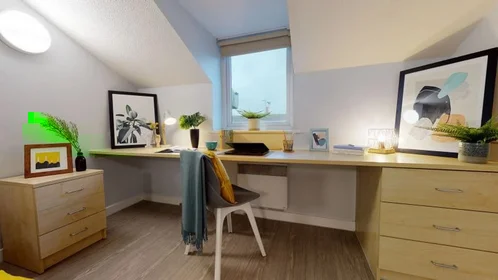 Private room at Holmes Road, image 4 of 30