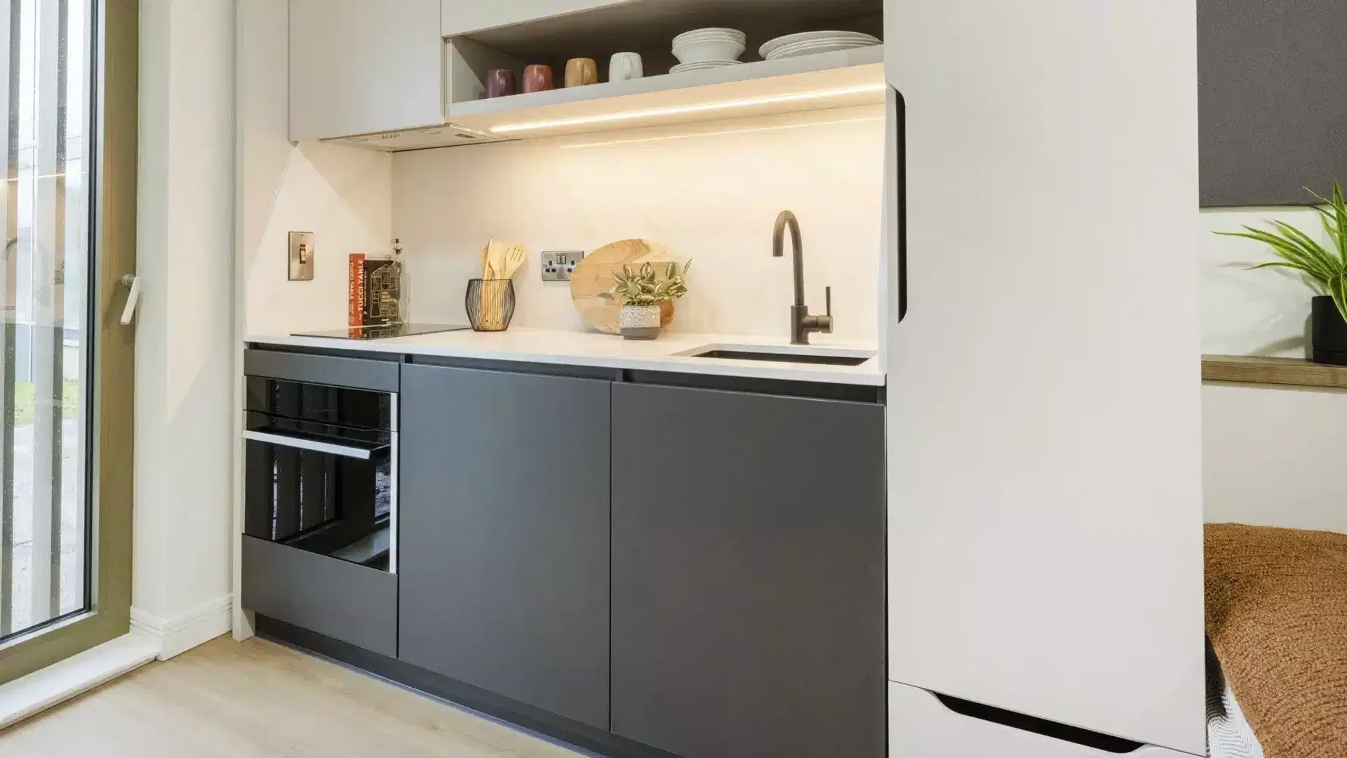 bölgesinde tam olanaklara sahip modern öğrenci stüdyosu