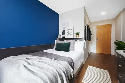 Private room at Liverpool Road, image 1 of 10