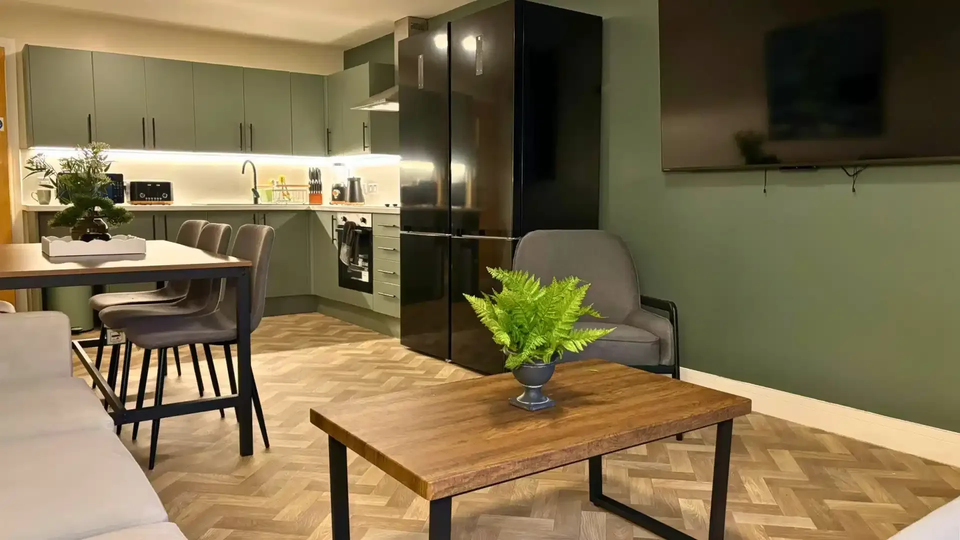 Budget-friendly student room close to campus in 