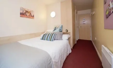 Private room at Victoria Street, image 1 of 8