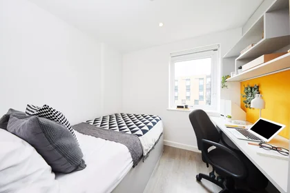 Studio at Moorside Road, image 7 of 46