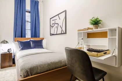 Chambre privée à 10036, image 1 de 10