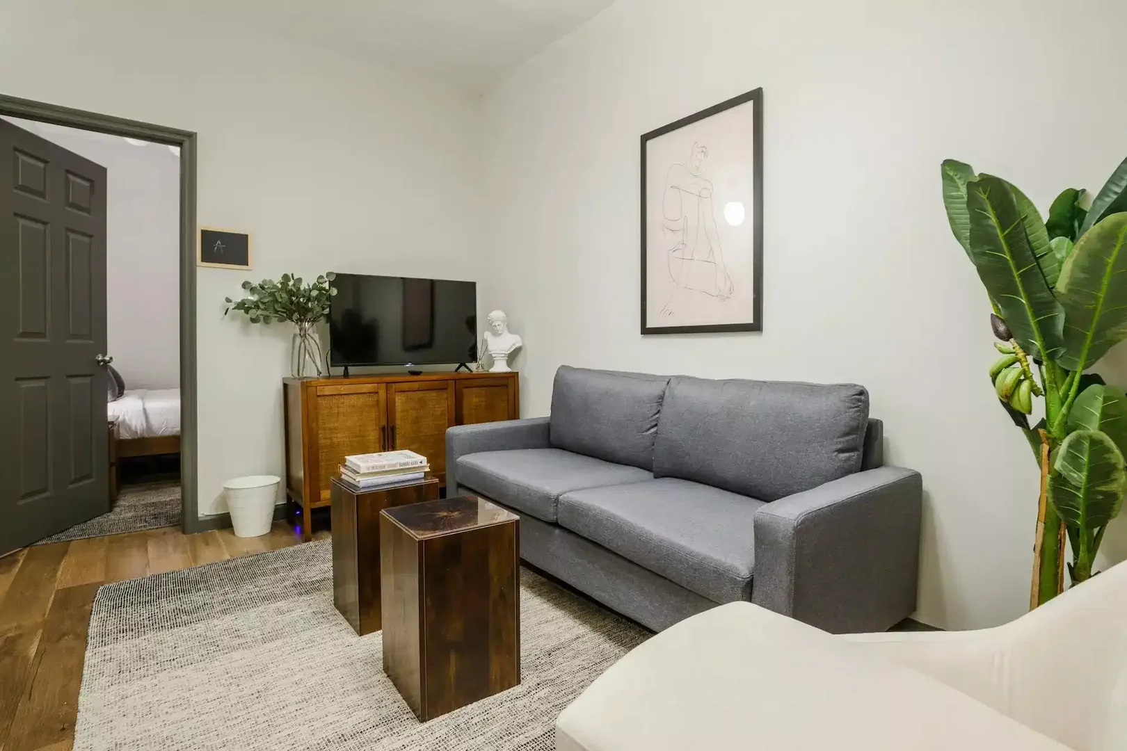 Chambre conviviale pour les étudiants dans  avec des équipements modernes