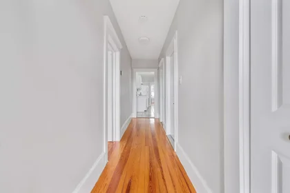 Chambre privée à 02143, image 15 de 49