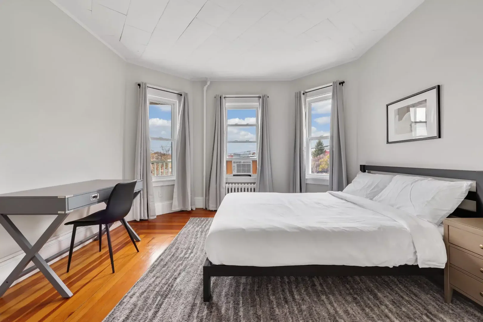 Room for rent in student apartment in , fully furnished