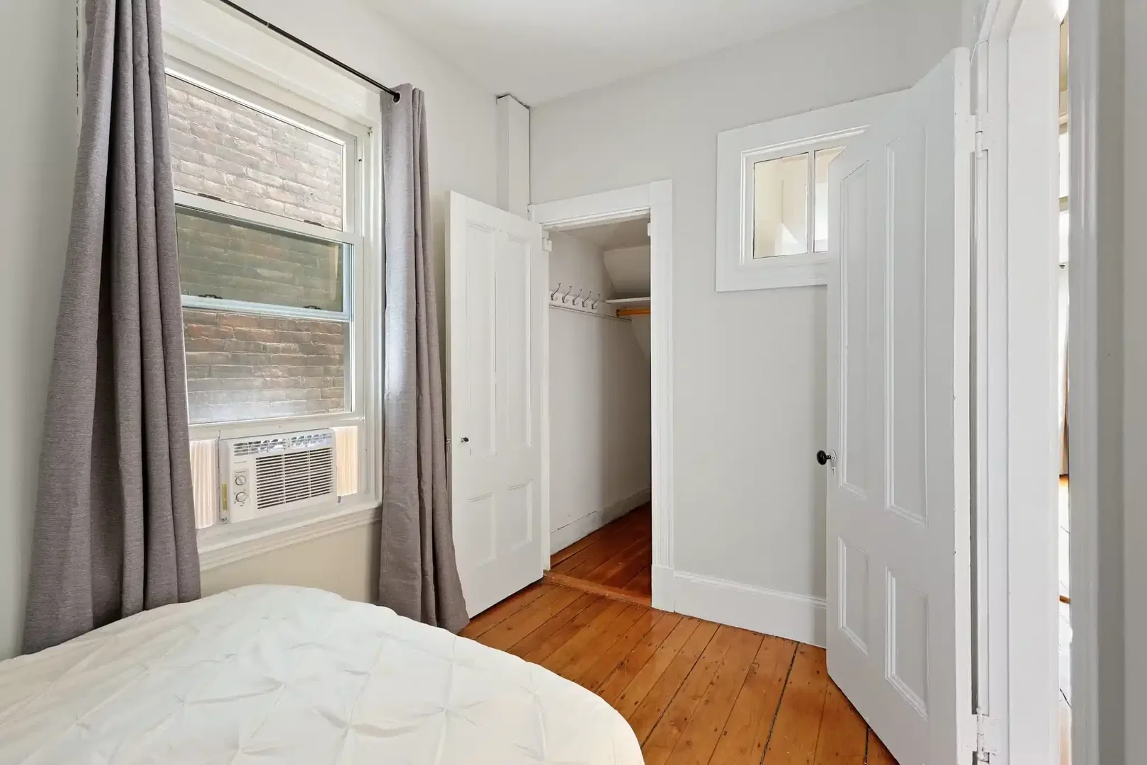 Quarto de estudante económico com localização conveniente em