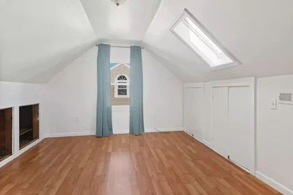 Quarto privado em 02134, imagem 14 de 49