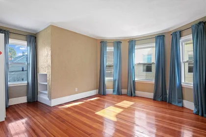 Quarto privado em 02134, imagem 26 de 49