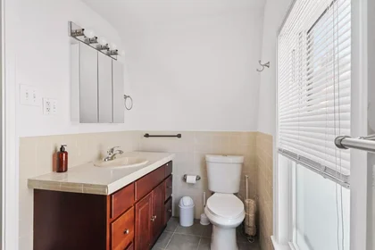 Quarto privado em 02134, imagem 10 de 49