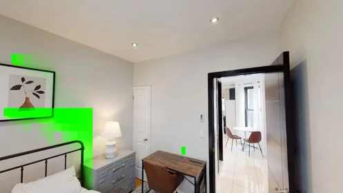 Quarto privado em 10025, imagem 7 de 29