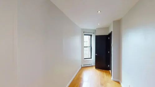Quarto privado em 10025, imagem 1 de 10